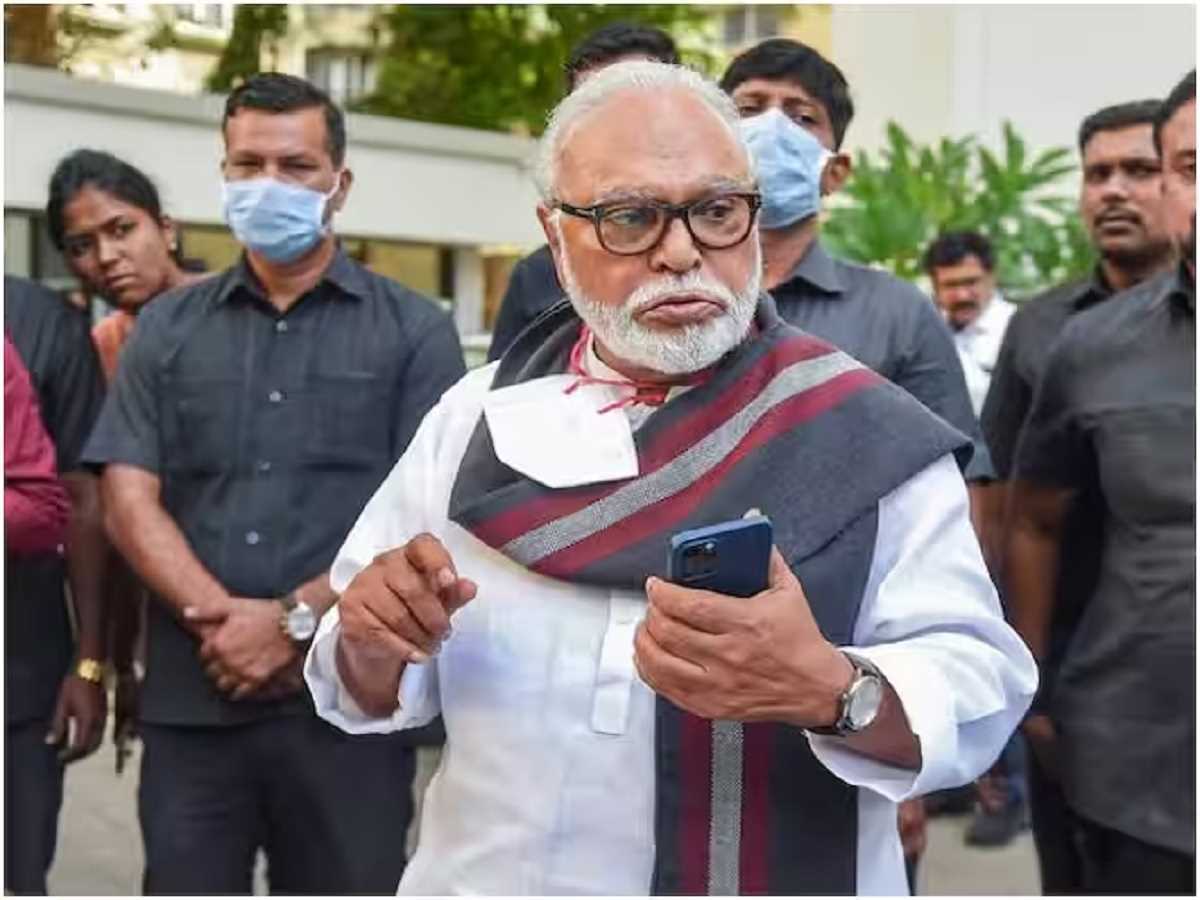 महाराष्ट्र के मंत्री छगन भुजबल को 12 बार मिली जान से मारने की धमकी महाराष्ट्र के मंत्री छगन भुजबल को 12 बार मिली जान से मारने की धमकी